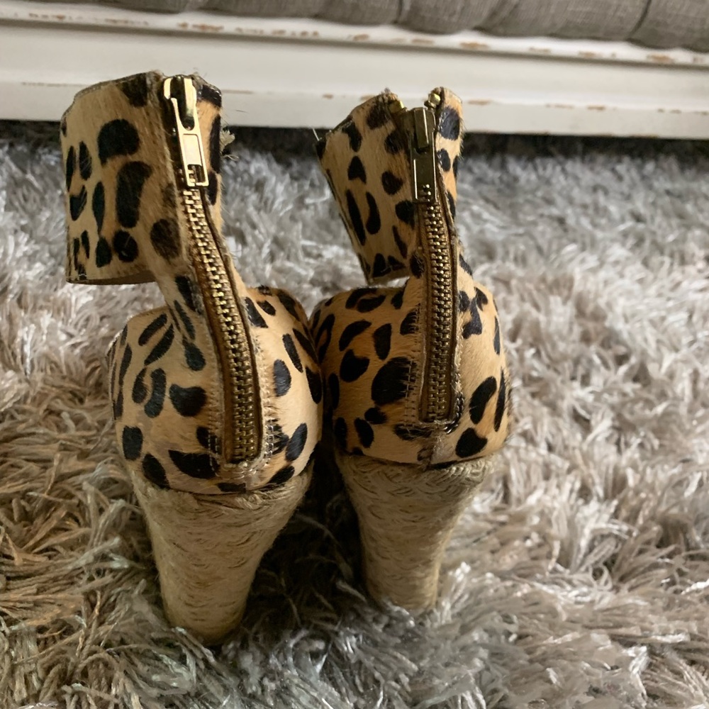 Steve Madden leopard wedge - Picture 2 of 5
